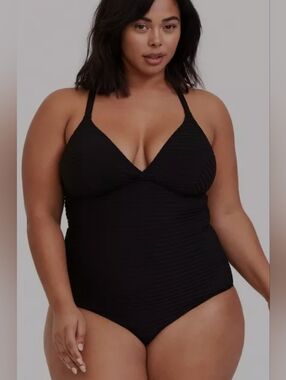 Torrid Wireless Shadow Stripe One Piece Swimsuit Size 2 (2X) Black Tummy Control